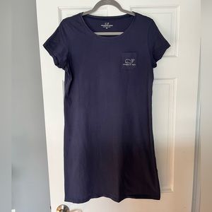 Women’s Vineyard Vines Short-Sleeve Vintage Whale Pocket Tee Dress. Size M.